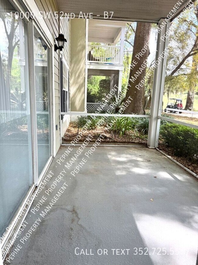 Building Photo - 10000 SW 52nd Ave