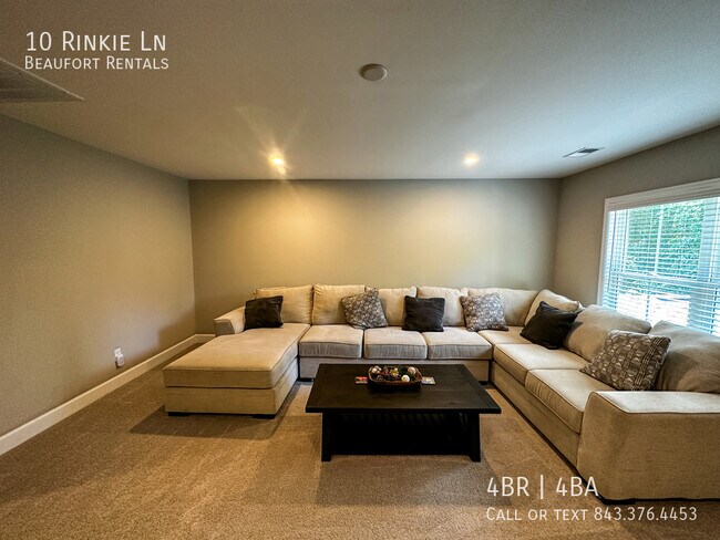 Building Photo - 10 Los Robles Rd