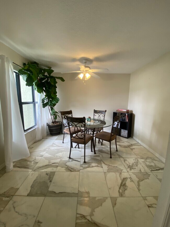 Building Photo - 4809 Florida A1A