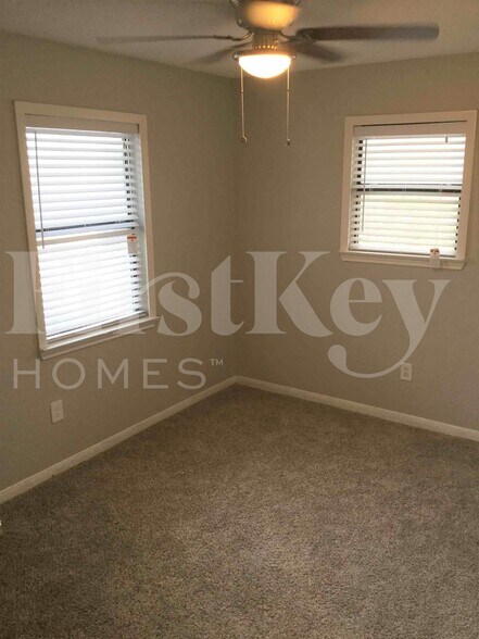 Building Photo - 5334 Riverport Dr