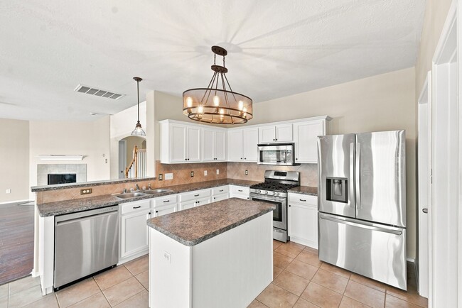 Building Photo - 18810 Lantern Cove Ln