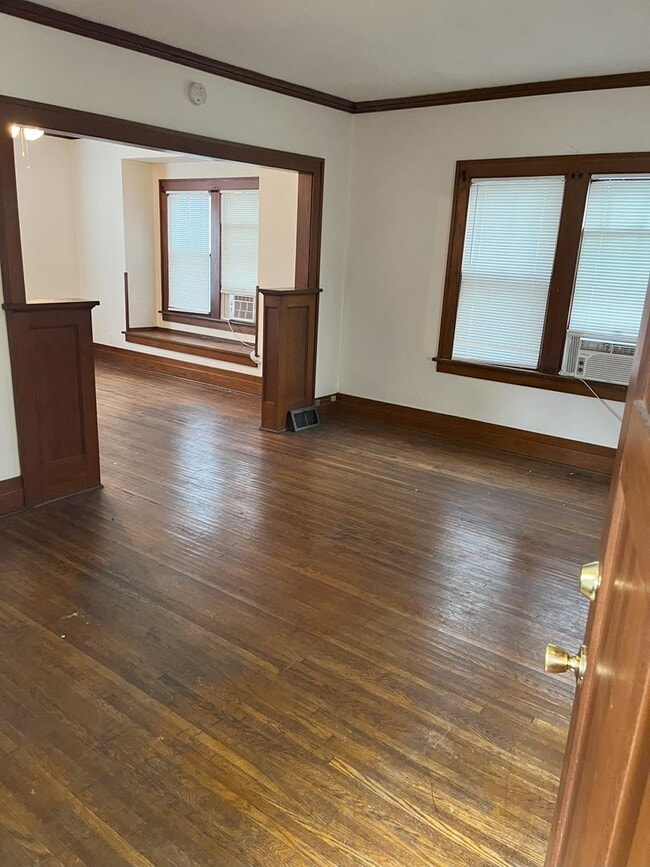 Primary Photo - 1 Bed 1 Bath Duplex