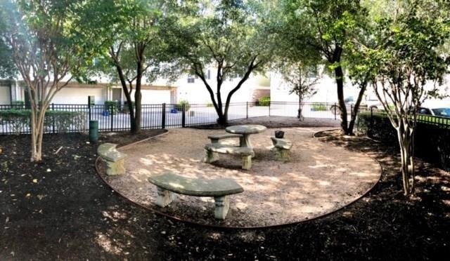 Building Photo - 3001 Murworth Dr