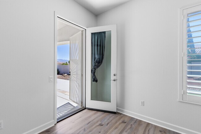 Building Photo - 40378 Corte San Carlos