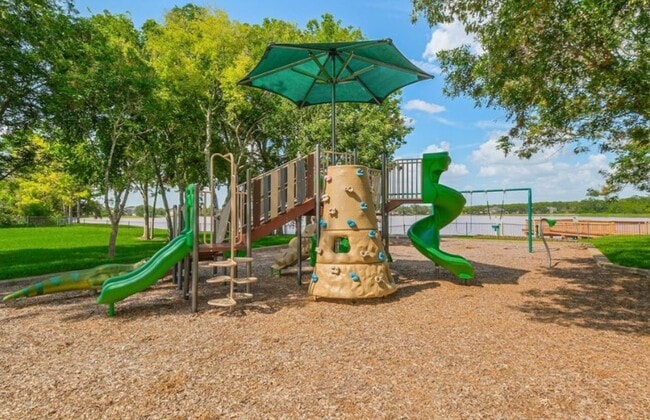 Building Photo - 3906 Lakeridge Canyon Dr