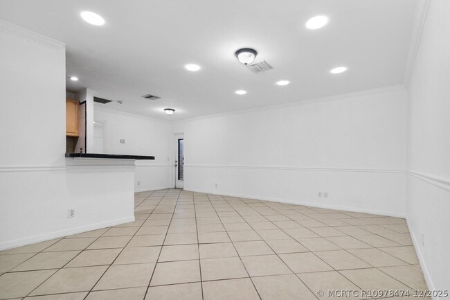 Building Photo - 7 Crossings Cir
