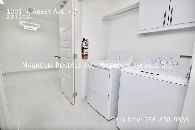 Building Photo - 1001 N Abbey Ave