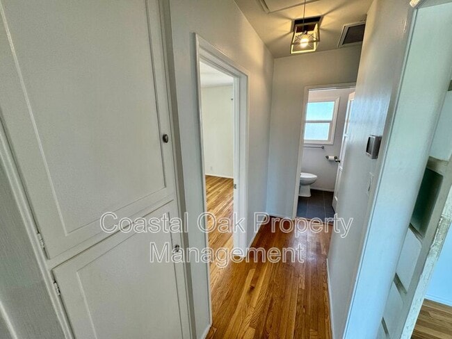 Building Photo - 4836 Hayter Ave