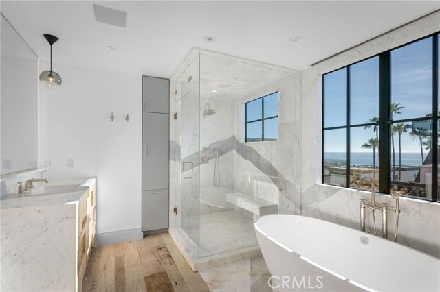 Building Photo - 2903 Manhattan Ave