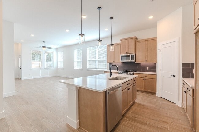 Building Photo - 676 Crested Duck Ct