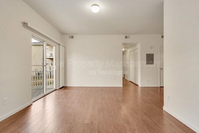 Building Photo - 5340 Raritan St