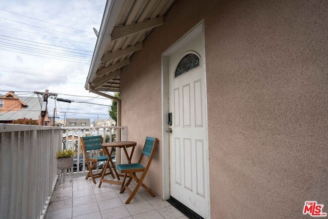 Building Photo - 306 E 36th St