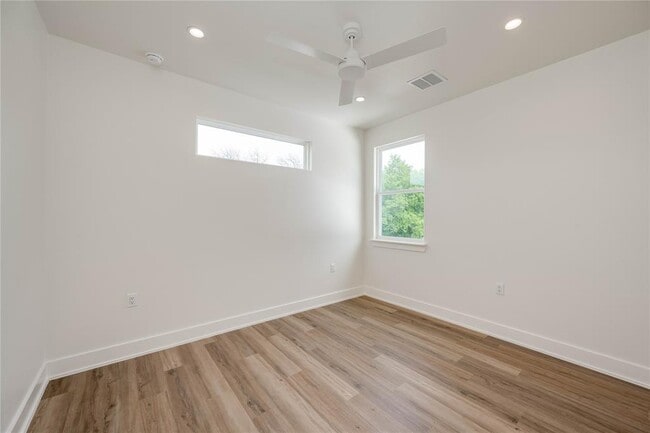 Building Photo - 1310 Ruth Ave