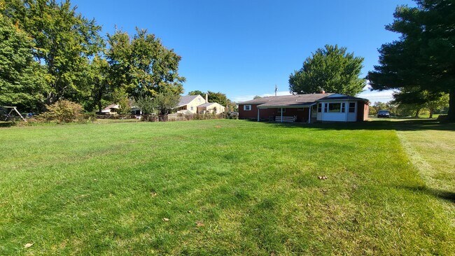 Building Photo - 10146 Baughman Rd