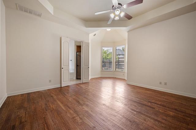 Building Photo - 10941 Yorkshire Ln
