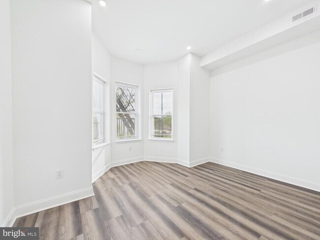 Building Photo - 1315 Harlem Ave