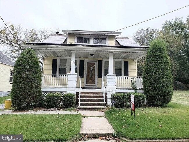 Primary Photo - 4529 Remington Ave