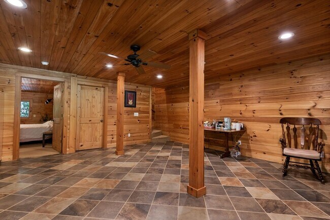 Building Photo - 3/2 Home for rent