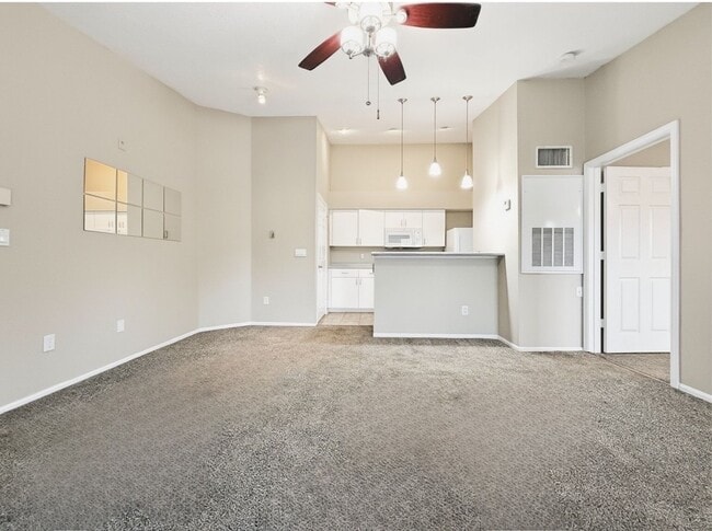 Building Photo - 2/2 Condo in Park Central, Millenia Area, Orlando