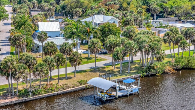 Building Photo - 4408 E Riverside Dr