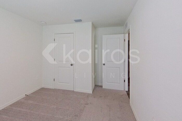 Building Photo - 4020 Garden Blvd