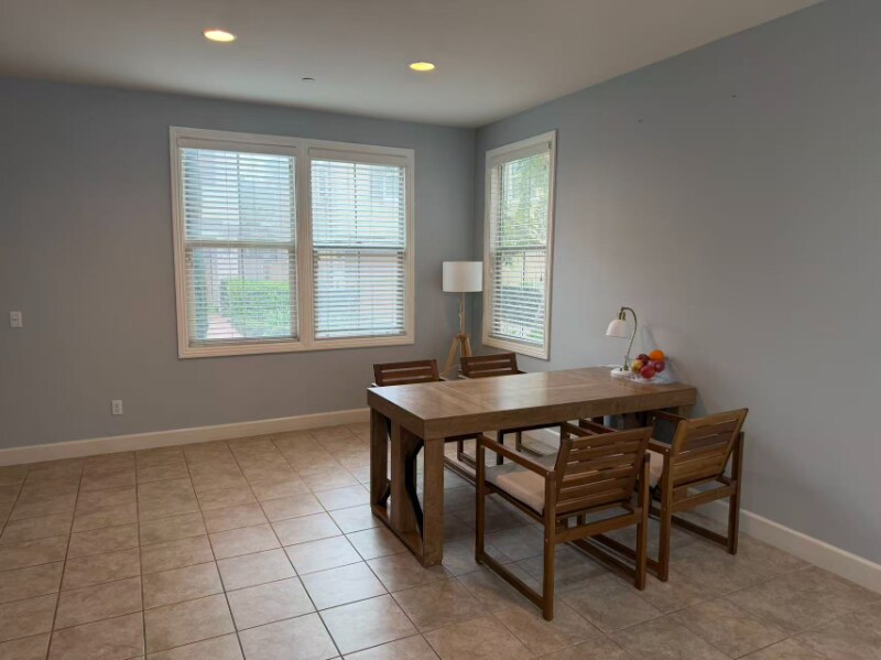 Building Photo - 161 Coyote Brush