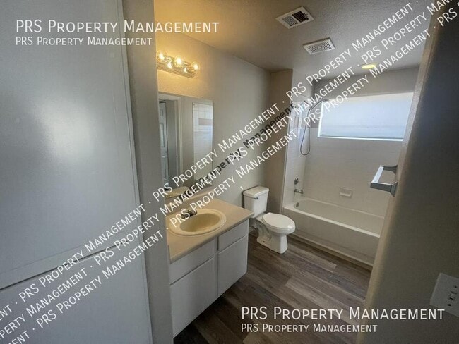 Building Photo - 3236 E Chandler Blvd