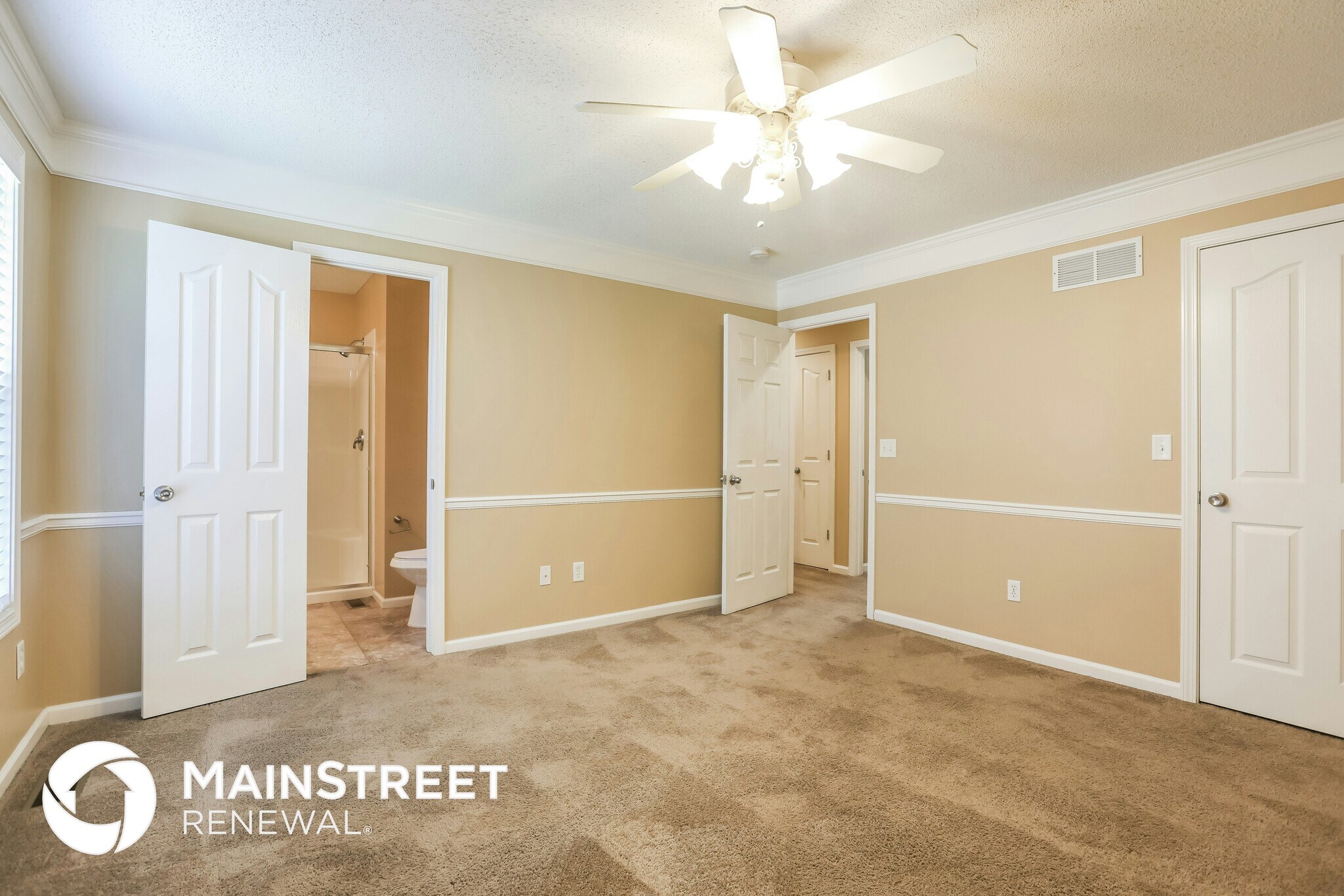 Building Photo - 6501 E 137th St