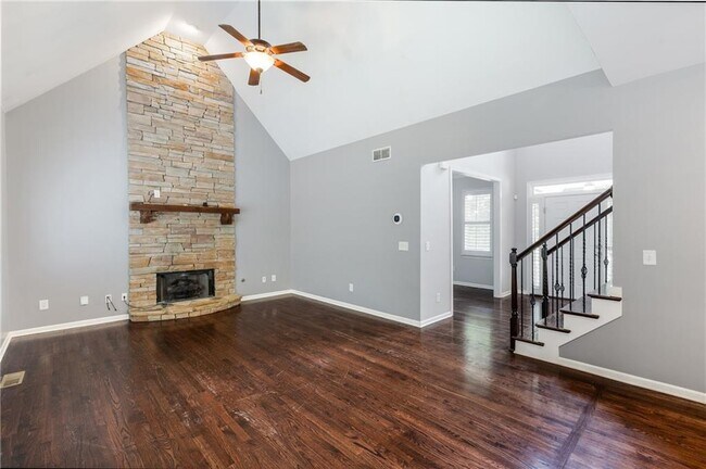 Building Photo - 51 Pine Way