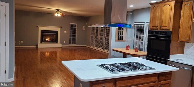 Building Photo - 15309 Lions Den Rd