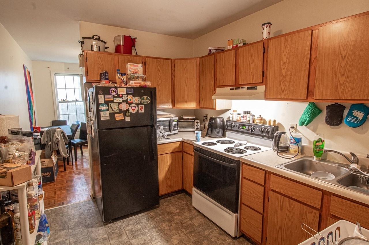 Building Photo - 55 Monroe St