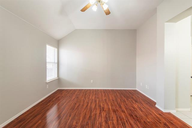 Building Photo - 2424 Cimmaron Dr