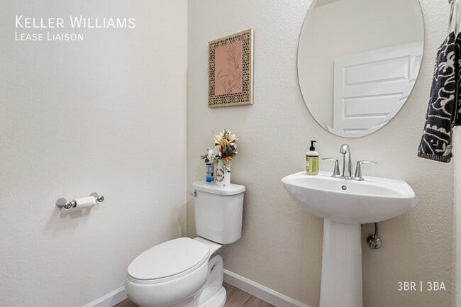 Building Photo - 1539 Spring Water Pt