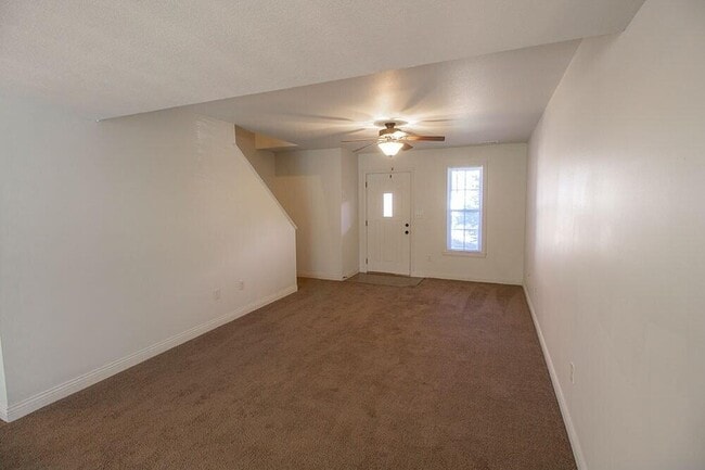 Building Photo - 4612 Dehaven Dr