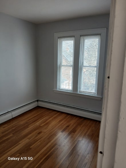 Building Photo - 168-170 Oak St