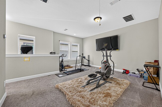 Building Photo - 23722 Pullin Market Dr