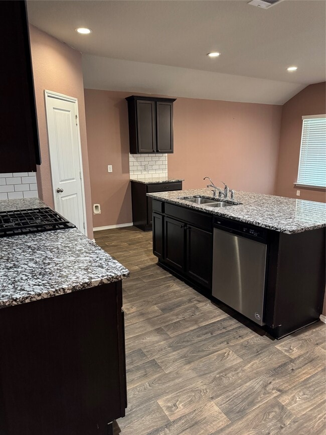 Building Photo - 8522 Aster Gln Wy