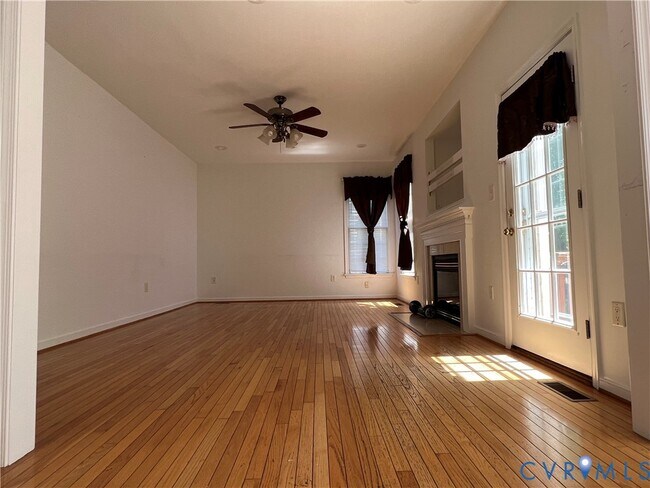 Building Photo - 4925 Saddleridge Ct