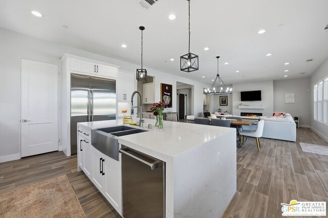 Building Photo - 75396 Mansfield Dr