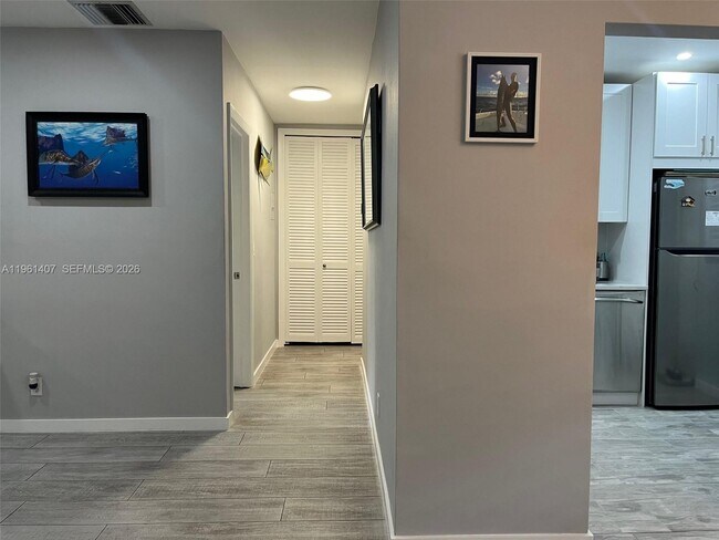 Building Photo - 700 Layne Blvd