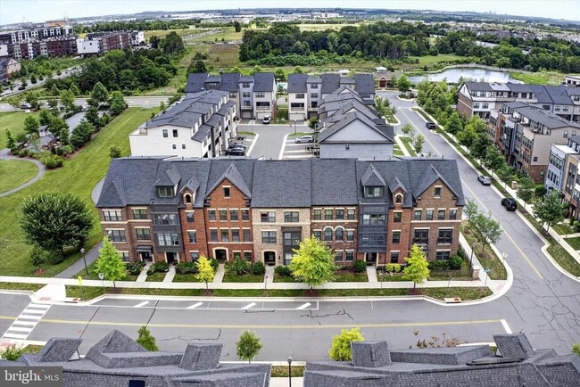 Building Photo - 22426 Philanthropic Dr