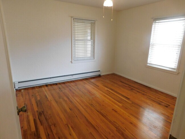 Building Photo - Spacious Home in Palisade