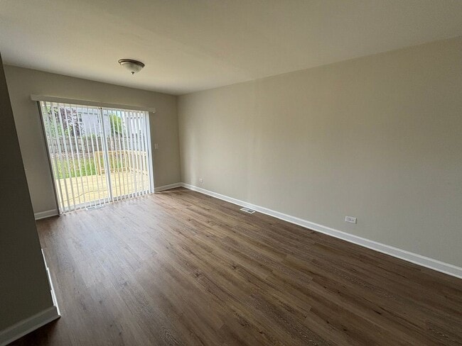 Building Photo - 5312 Riviera Blvd