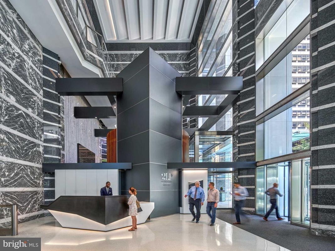 Building Photo - 50 S 16th St