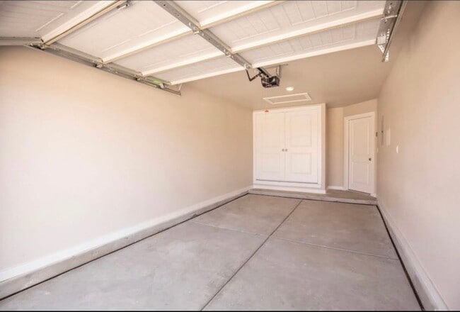 Building Photo - Bell Farms - 2407