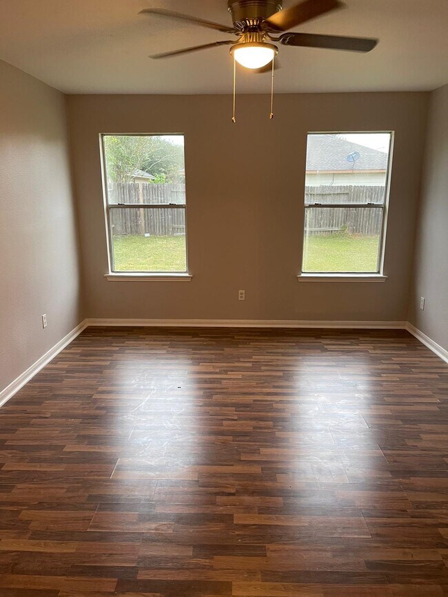 Building Photo - 24202 Bar Kay Ln