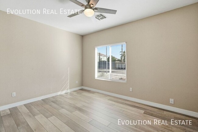 Building Photo - 3130 S 81st St