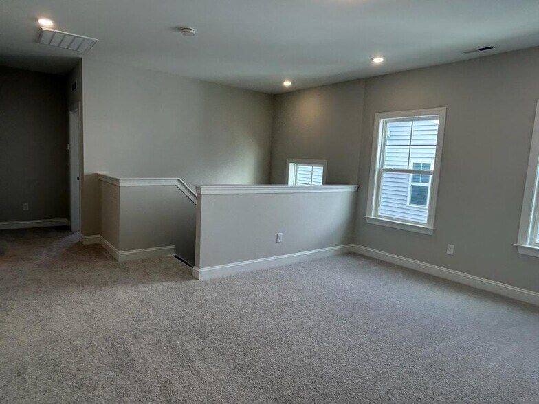 Building Photo - 192 Edge Of Auburn Blvd