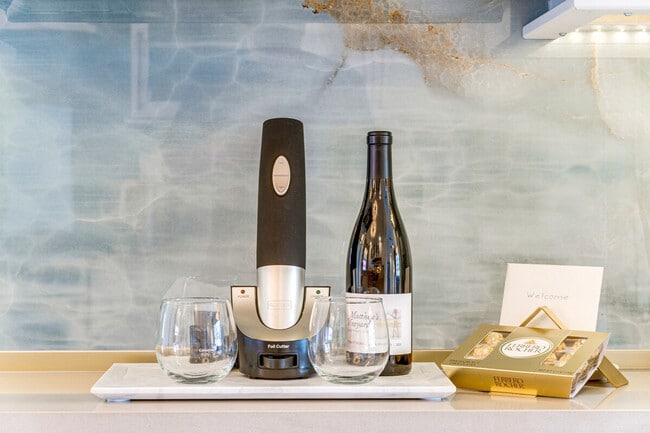 Building Photo - 4891 Heron Rd