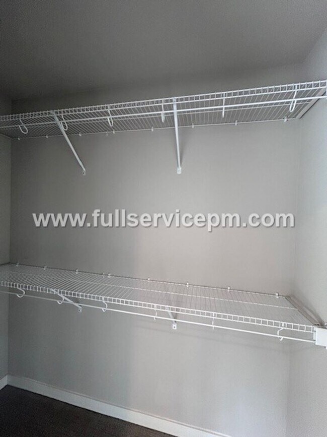 Building Photo - Contemporary 3 BD Mt. Baker Townhome! Location!!